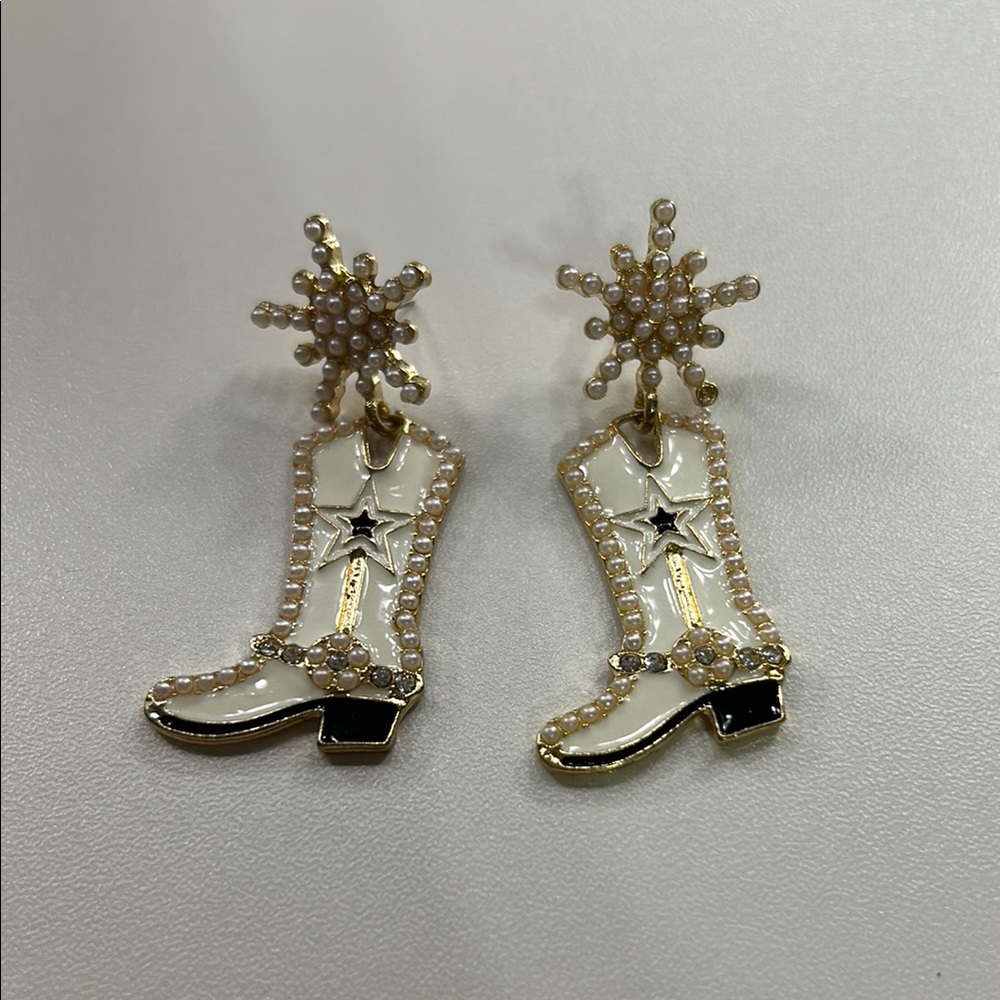 Eva Franco White and Gold Boot Earrings never worn